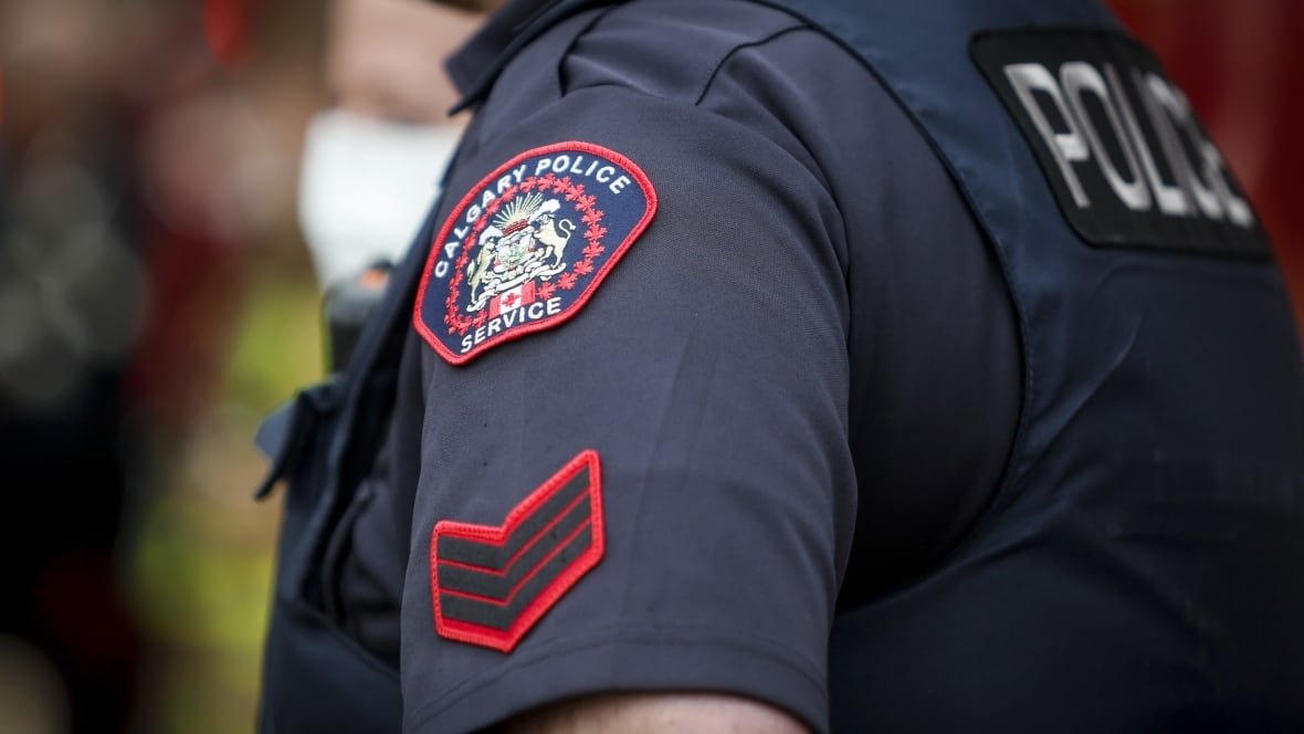 A close-up picture of a Calgary Police Service shoulder patch.
