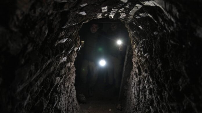 AP PHOTOS: Syrians Returning To The Town Of Tel Rifaat Find Homes In Ruins And Underground Tunnels - Dubai News TV