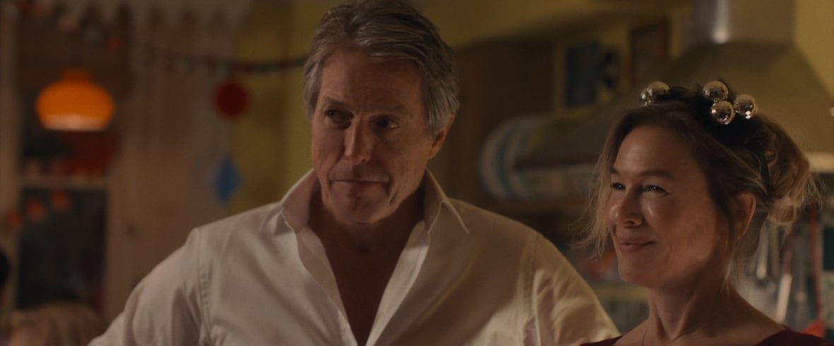 BRIDGET JONES: MAD ABOUT THE BOY -- (l-r) Hugh Grant as Daniel Cleaver, Renée Zellweger as Bridget Jones -- (Photo By: Universal Pictures)