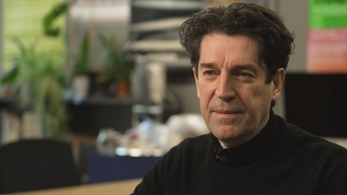 Jean-Pierre Chupin, an architecture professor and expert in public competitions, teaches at University of Montreal. He says the government's decision was critically flawed.