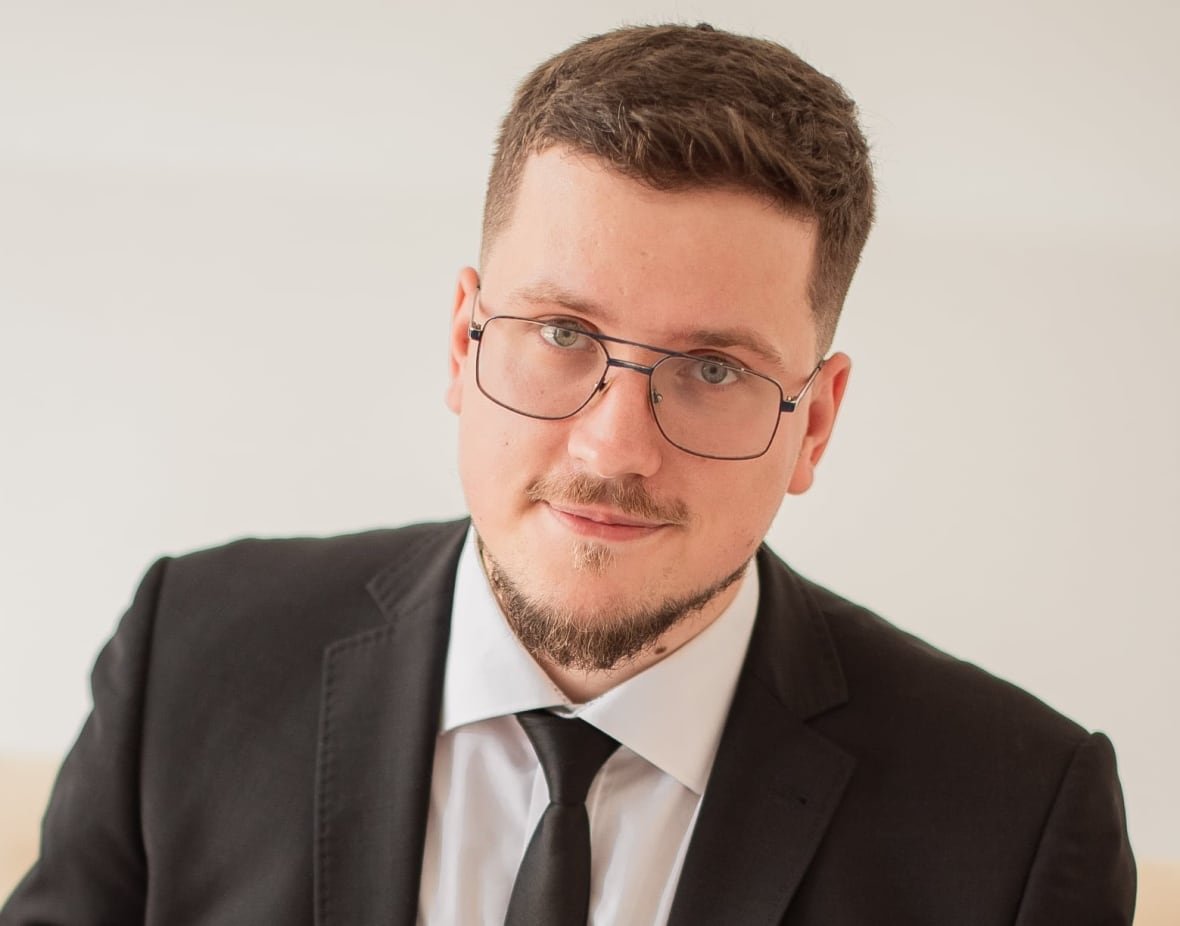 Oleksandr Kraiev is  the director of the North American Program at Ukrainian Prism, a Kyiv-based think-tank. 
