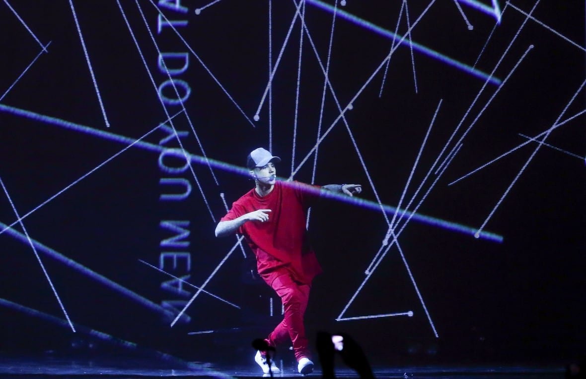 Justin Bieber performs during the MTV EMA awards at the Assago forum in Milan, Italy, on October 25, 2015.     