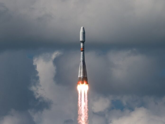 Russian Rocket Launches Iran Satellite Into Space: Iranian Media - Dubai News TV