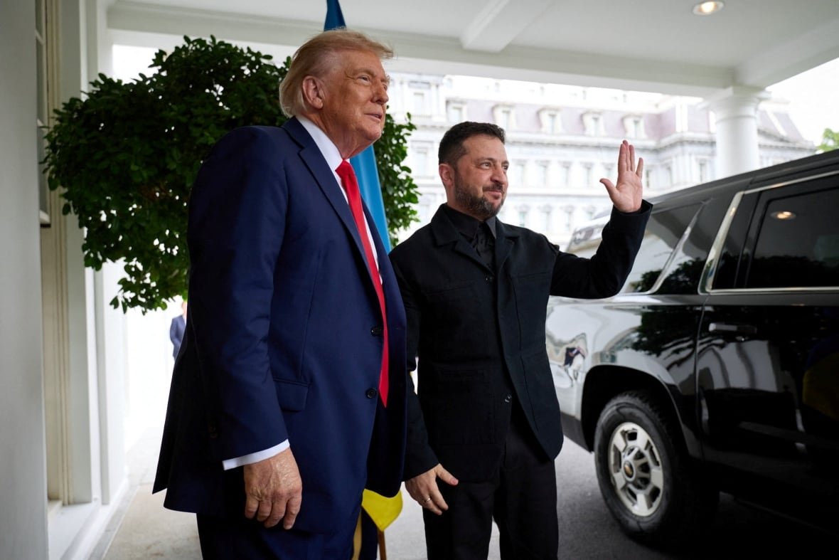 U.S. President Donald Trump and Ukrainian President Volodymyr Zelenskyy meet at the White House, amid negotiations to end the Russian war in Ukraine, in Washington, D.C., U.S., August 18, 2025. 