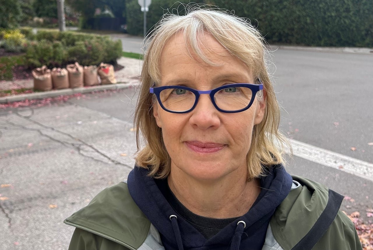 Janet Bolton, Jennifer King's neighbour and friend, says she once counted 30 rats in King's backyard in 15 minutes.