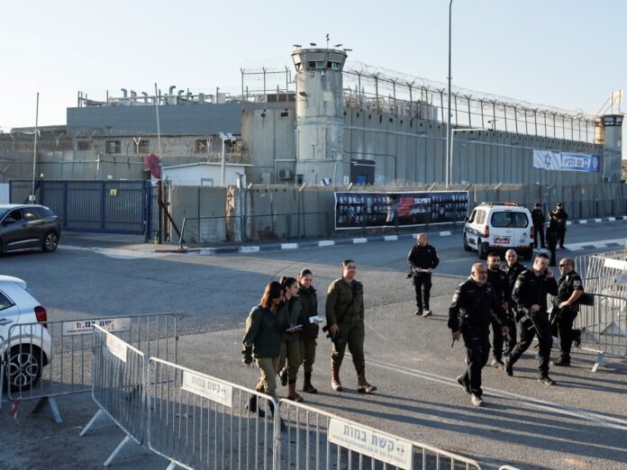 US Lawmakers Urge Trump Admin To Secure Release Of American Teen In Israel - Dubai News TV